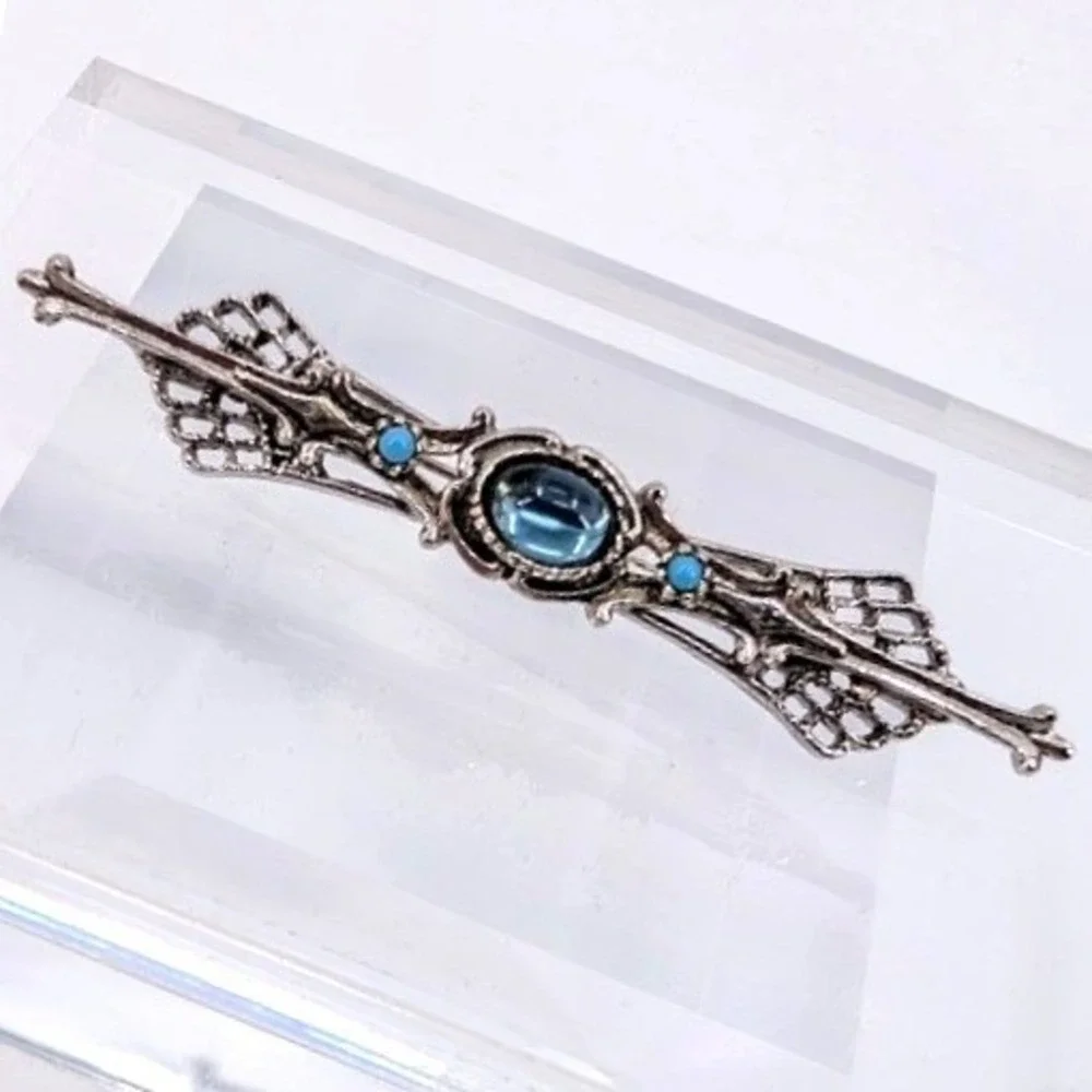 Vintage ART Filigree Bar Pin Blue Cabochon Brooch Silver Tone‎ Victorian Revival